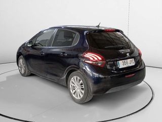 Peugeot 208 PureTech 82 Style 60 kW (82 CV)