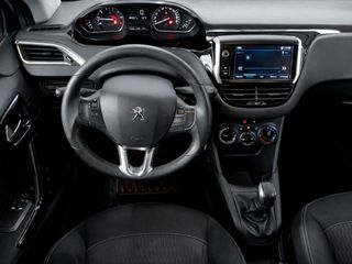 Peugeot 208 PureTech 82 Style 60 kW (82 CV)