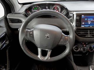 Peugeot 208 PureTech 82 Style 60 kW (82 CV)