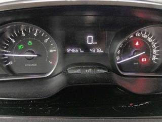 Peugeot 208 PureTech 82 Style 60 kW (82 CV)