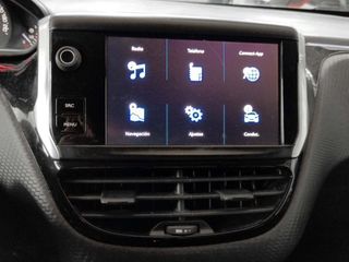 Peugeot 208 PureTech 82 Style 60 kW (82 CV)