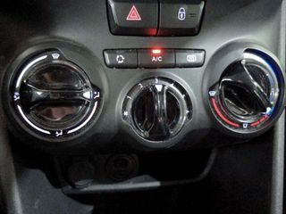 Peugeot 208 PureTech 82 Style 60 kW (82 CV)