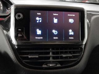 Peugeot 208 PureTech 82 Style 60 kW (82 CV)