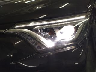 Toyota Rav4 2.5l hybrid Advance 2WD 145 kW (197 CV)