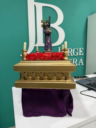 Paso en miniatura religioso