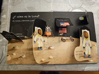 Cuento con solapas ¿Qué es la luna? de Usborne