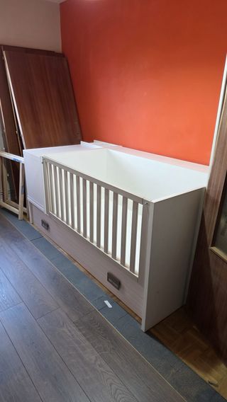 Cuna con cambiador con cajonera y con cama