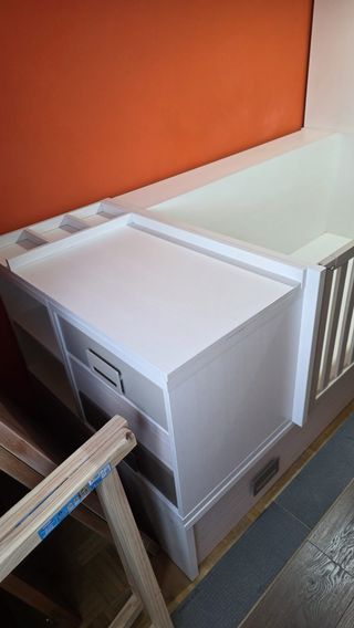 Cuna con cambiador con cajonera y con cama