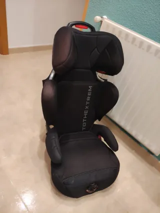 Silla de auto Totxtrem negra. Grupo 2/3. Isofix