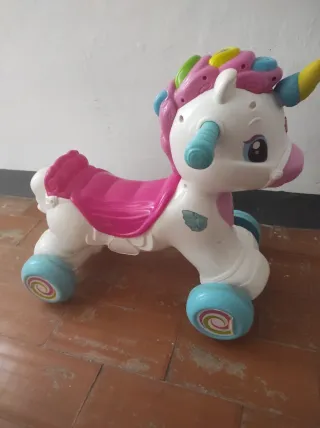 Correpasillos Unicornio