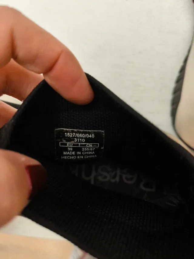 Zapatillas elásticas Bershka negras