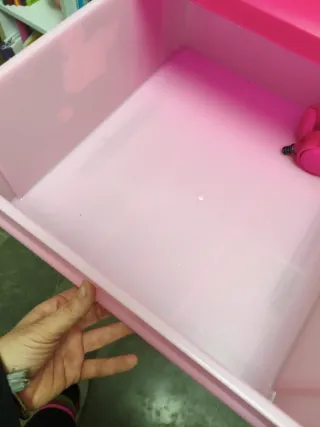 Cajonera de plástico rosa