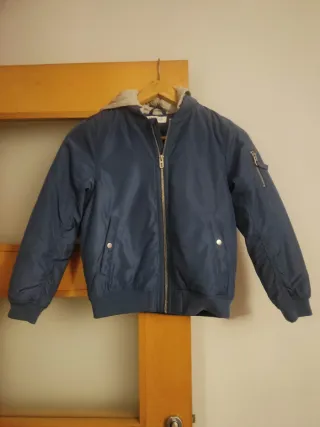 3 chaquetas niño talla 8 Años + jersey Levi's