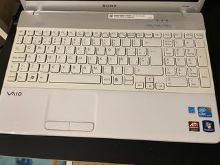 Portátil Sony Vaio i5 8GB RAM 233GB SSD samsung