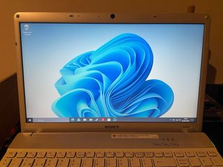 Portátil Sony Vaio i5 8GB RAM 233GB SSD samsung