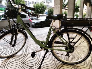 Bicicleta eléctrica Lombardo verde