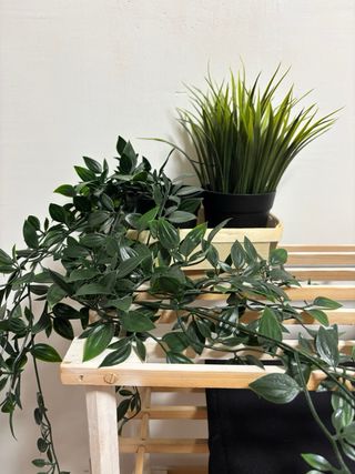 Cajonera de tela con estructura metálica