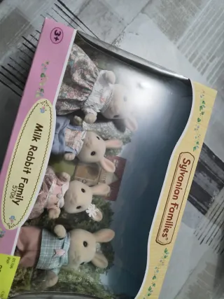 Familia Conejos Leche Sylvanian Families