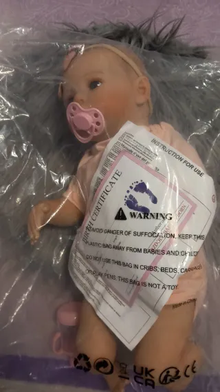 Bebé Reborn con Chupete y Certificado