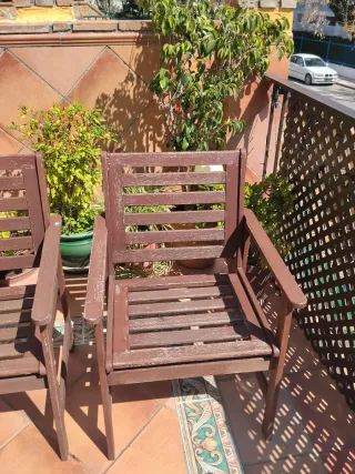 Conjunto de muebles de jardín de madera