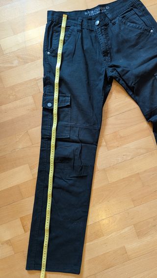 Pantalón cargo negro ancho