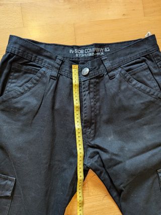 Pantalón cargo negro ancho
