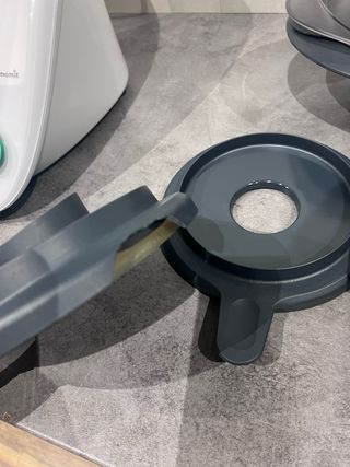 Thermomix TM6 con mochila de transporte se regalo.