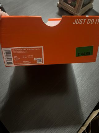 Botas de fútbol Nike Beige y Rosa