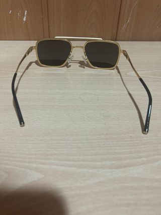 Gafas de sol doradas hombre