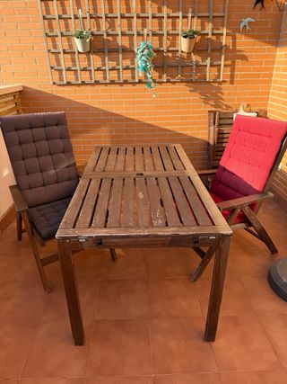 Conjunto 6 Sillas Madera y Cojines Rojo y negro