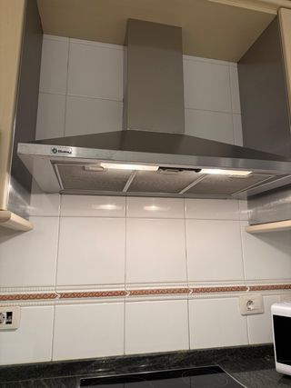 Horno, Vitrocerámica y Extractor Balay