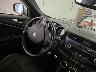 Alfa Romeo Giulietta 2011