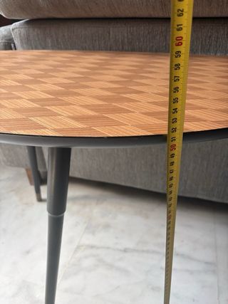 Mesa auxiliar moderna diseño curvo