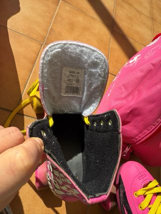 Patines 4 ruedas muy originales talla 38 con bolsa