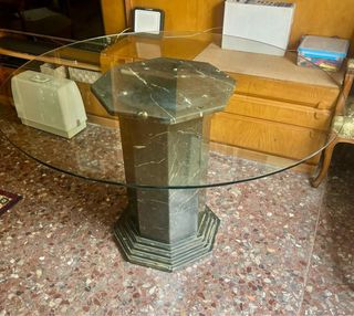 Mesa redonda cristal y mármol