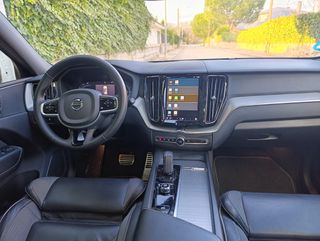 Volvo XC60 2022 R-Desing Hibrido 80km Autonomia