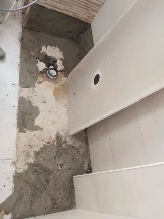 Cambio de plato de ducha.