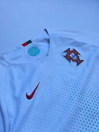 Camisola Portugal Ronaldo #7 2018 (13 anos)