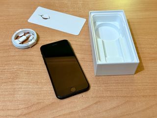 iPhone SE 2da gen 128GB Negro