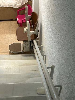 Silla salvaescaleras para personas con movilidad r