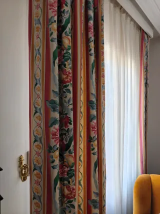 2 juegos de cortinas(cuatro hojas) visillos a jueg