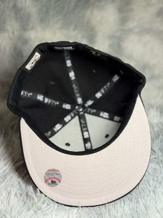 Gorra New Era 59FIFTY Talla 7 1/4 NY Negra