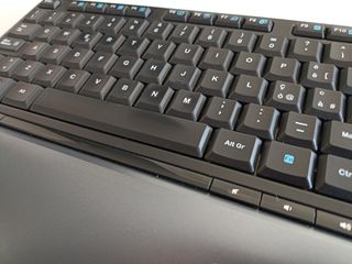 Tastiera e Mouse Logitech Cordless Desktop S520