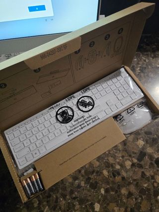 PC All in One HP 27 ́ ́ FHD,i5 ,8GB DDR4,512GB SSD