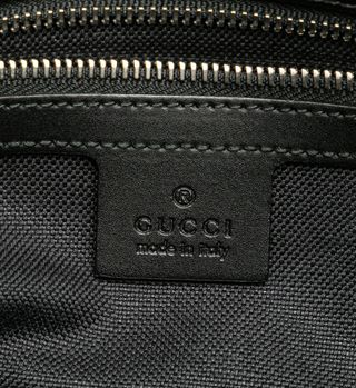 Gucci – Riñonera GG Supreme – Negro/Rojo