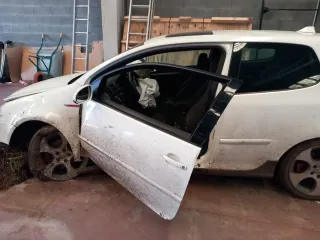 golf GTI 2006 accidentado