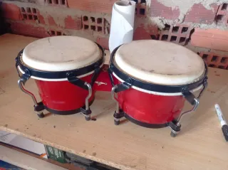 Timbales rojos