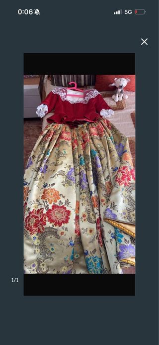 Traje Alicantina Multicolor y Rojo