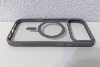 Funda iPhone 17 Pro Max Gris