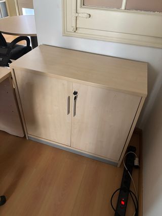 Armario bajo oficina con llave